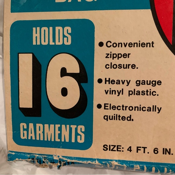 v i n t a g e :: MCM Floral Vinyl Hanging Closet Dress Storage - Picture 5 of 15